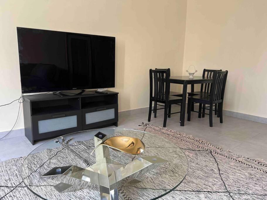 Superbe Appartement Proche De Toutes Les Commodite Rabat Esterno foto